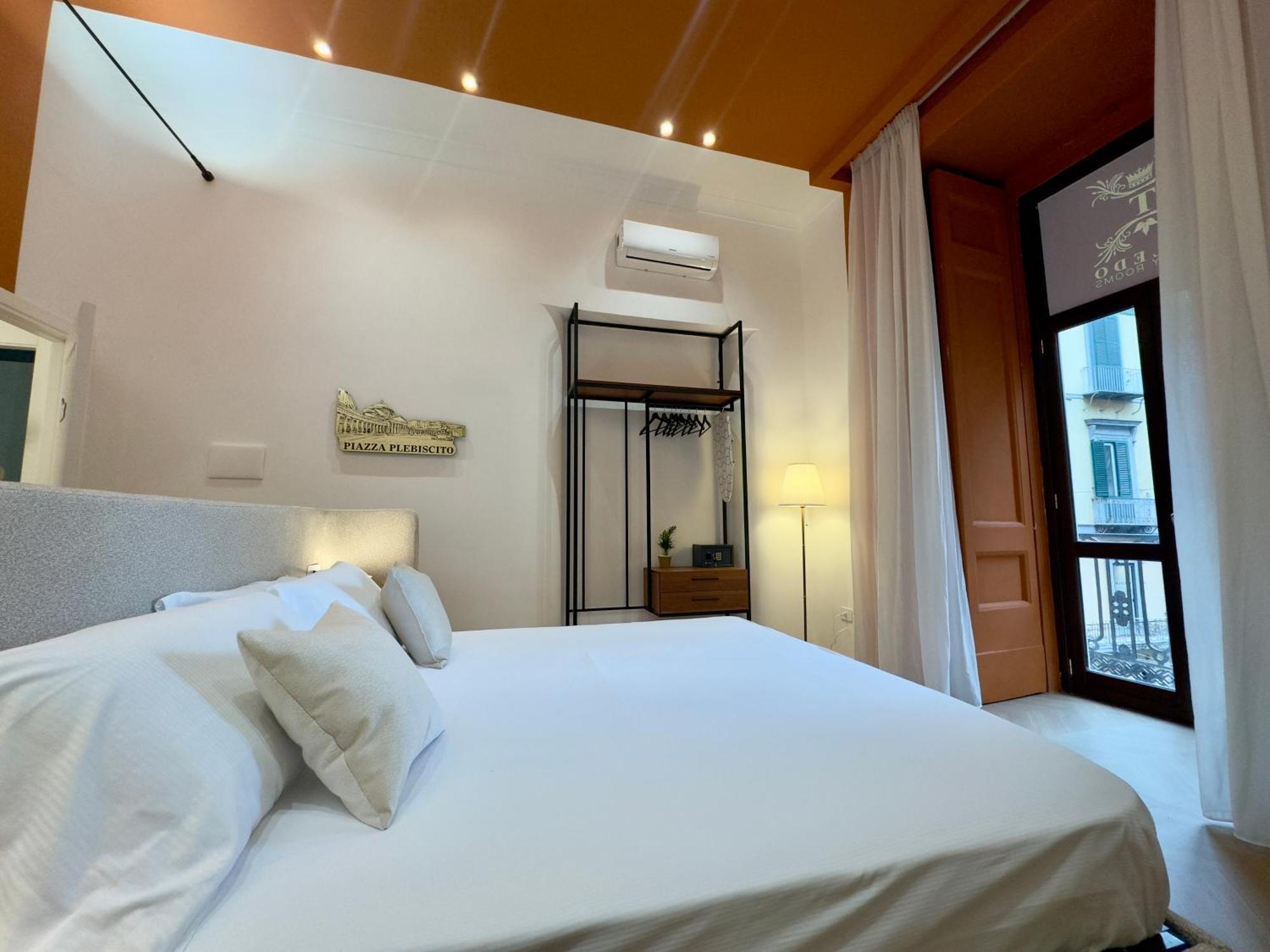 Toledo Luxury Rooms - Lr Collection Naples Exterior photo