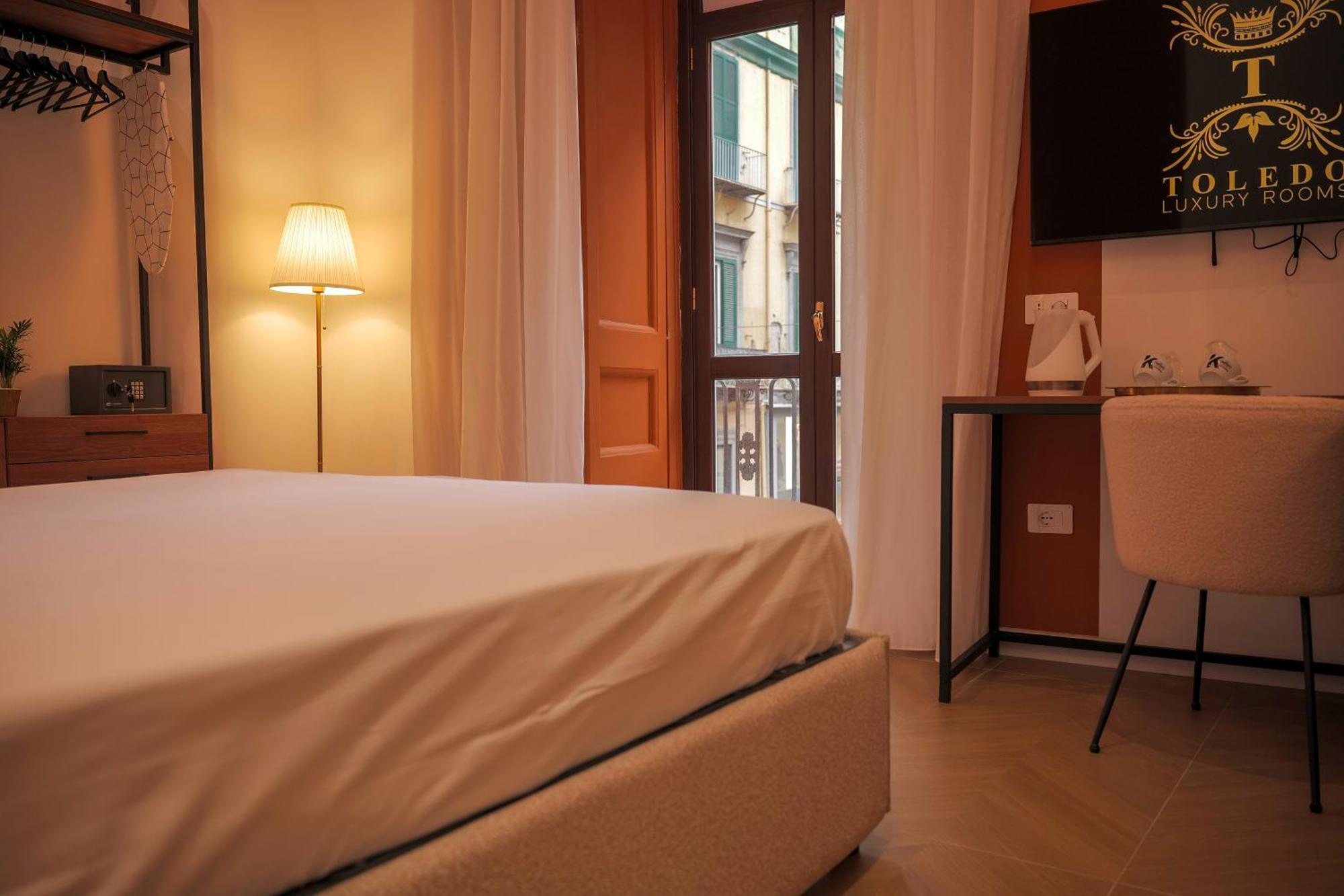 Toledo Luxury Rooms - Lr Collection Naples Exterior photo