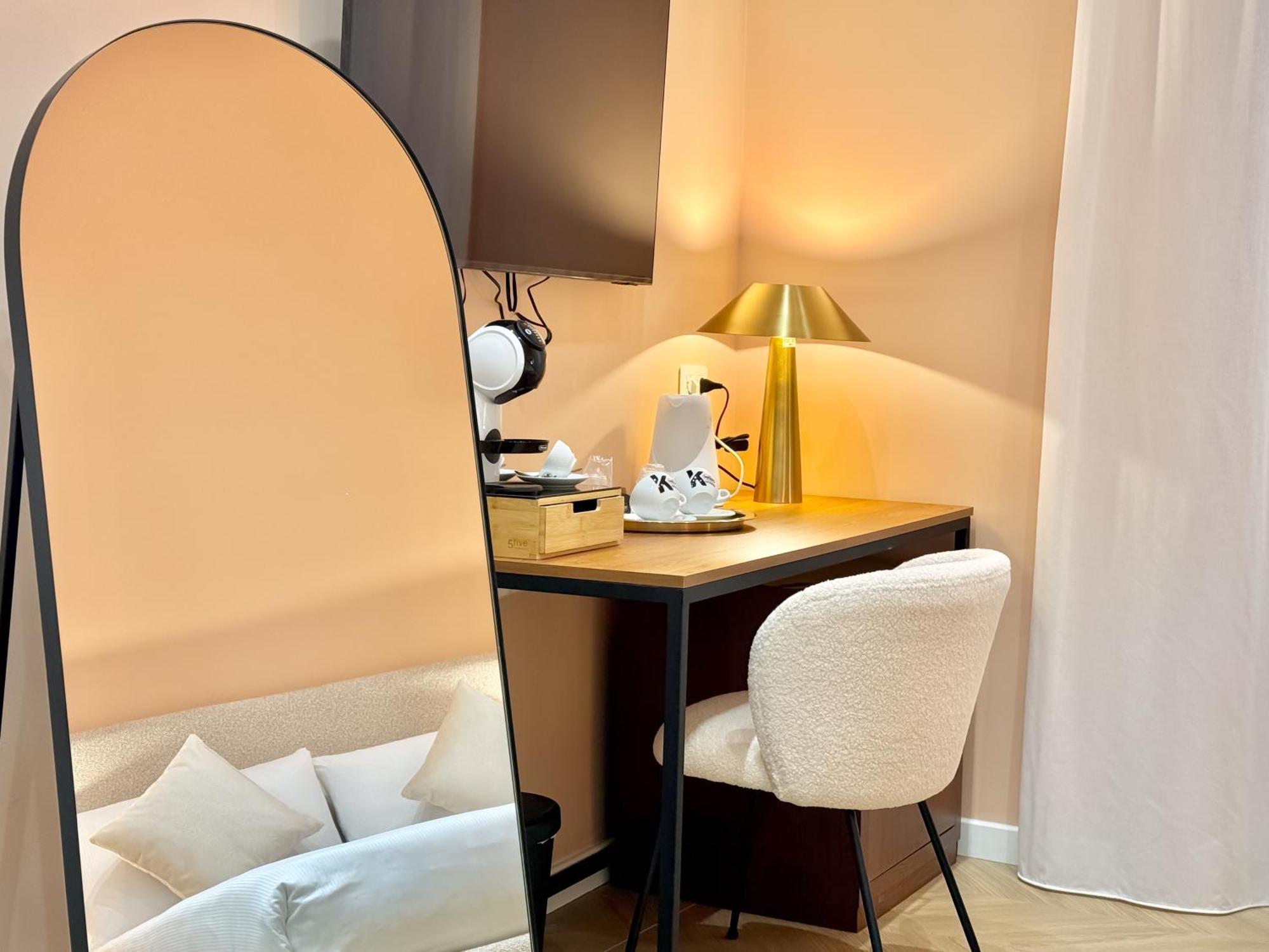 Toledo Luxury Rooms - Lr Collection Naples Exterior photo